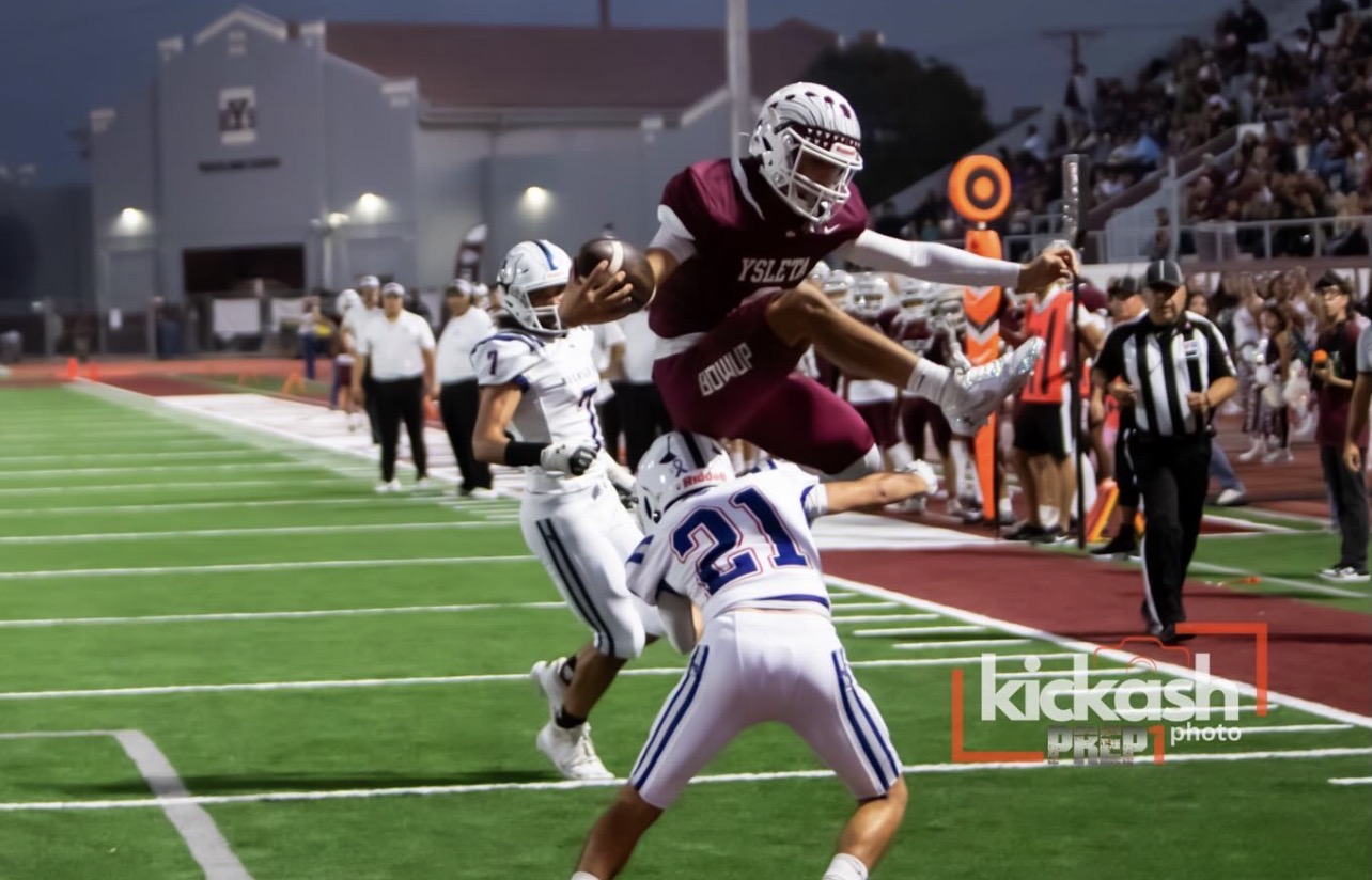 π HOMECOMING ROAR: YSLETA ROLLS PAST MOUNTAIN VIEW 49-28