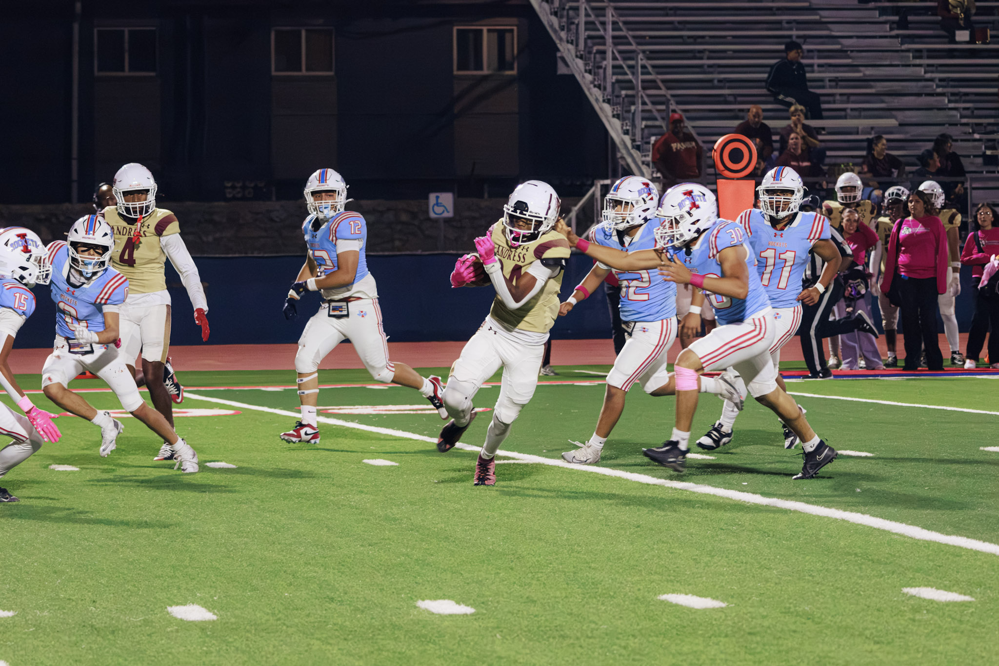 π¦
ANDRESS EAGLES SOAR TO 6-0 WITH 66-0 SHUTOUT OF IRVIN